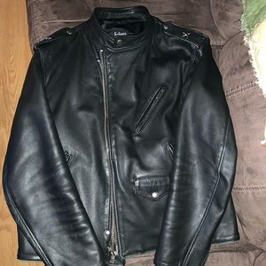 Streamlined yet solid, jacket is crafted from thick, heavy steerhide leather